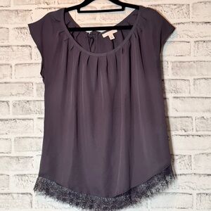 LC Lauren Conrad charcoal‎ Gray Ruffled Cap Sleeve Blouse size small lace trim